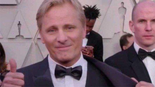 Viggo Mortensen llevaba un mensaje oculto y bordado sobre el corazón