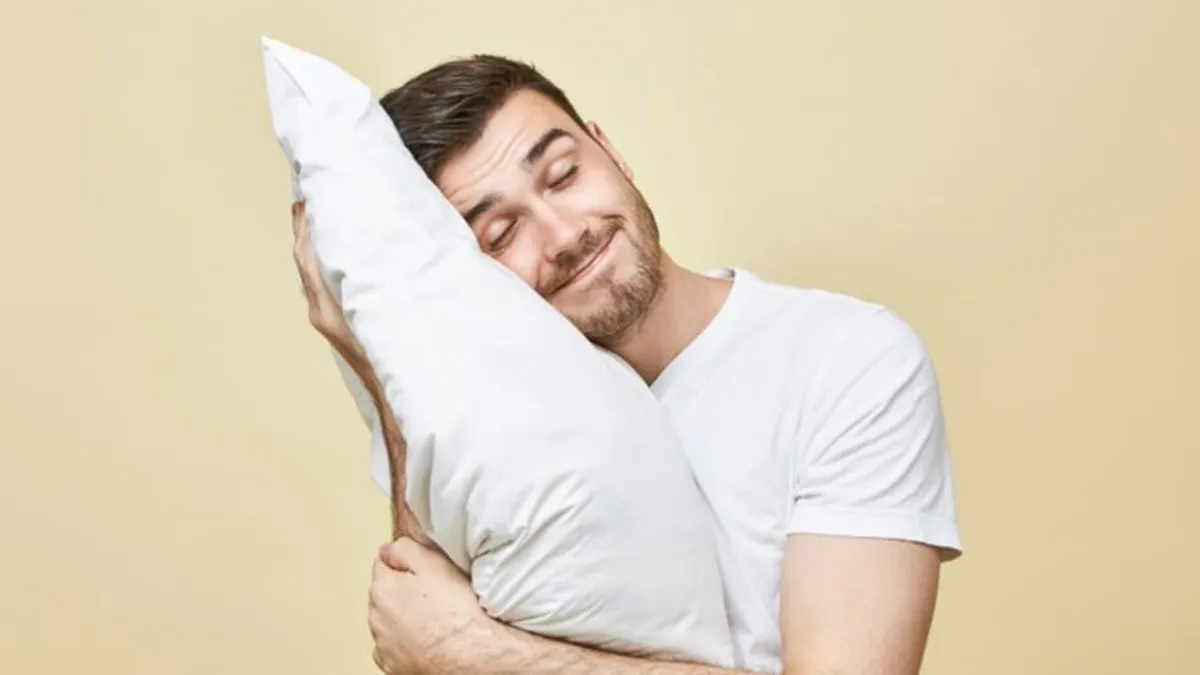 Elegir la almohada adecuada es clave para mejorar la calidad del sueño y evitar dolores cervicales