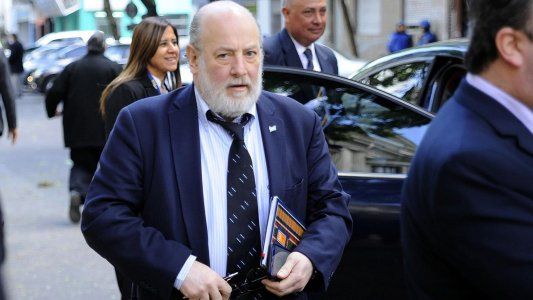 Causa de los cuadernos:  Bonadio procesó a la viuda de Muñoz, Campillo, Bounine y Manzanares por lavado de dinero