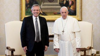 Alberto Fernández emprende su gira por Europa con la confirmación de un encuentro con el papa Francisco. Alberto Fernández emprende su gira por Europa con la confirmación de un encuentro con el papa Francisco.