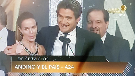 Guillermo Andino le dedicó el premio a su mujer, Carolina Prat