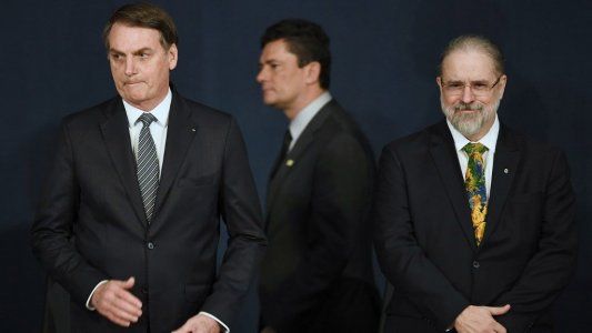 Bolsonaro, comprometido ante la Justicia por la desgrabación de su última reunión con Sergio Moro