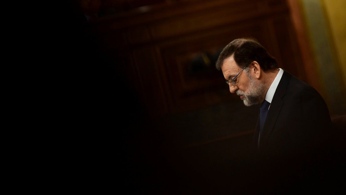 Destituyen a Rajoy como presidente del gobierno español y Pedro Sánchez ya es su reemplazante