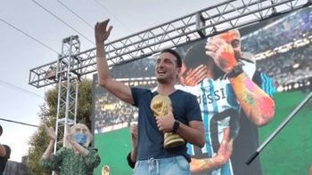 Lionel Scaloni fue homenajeado en Pujato. Lionel Scaloni fue homenajeado en Pujato.