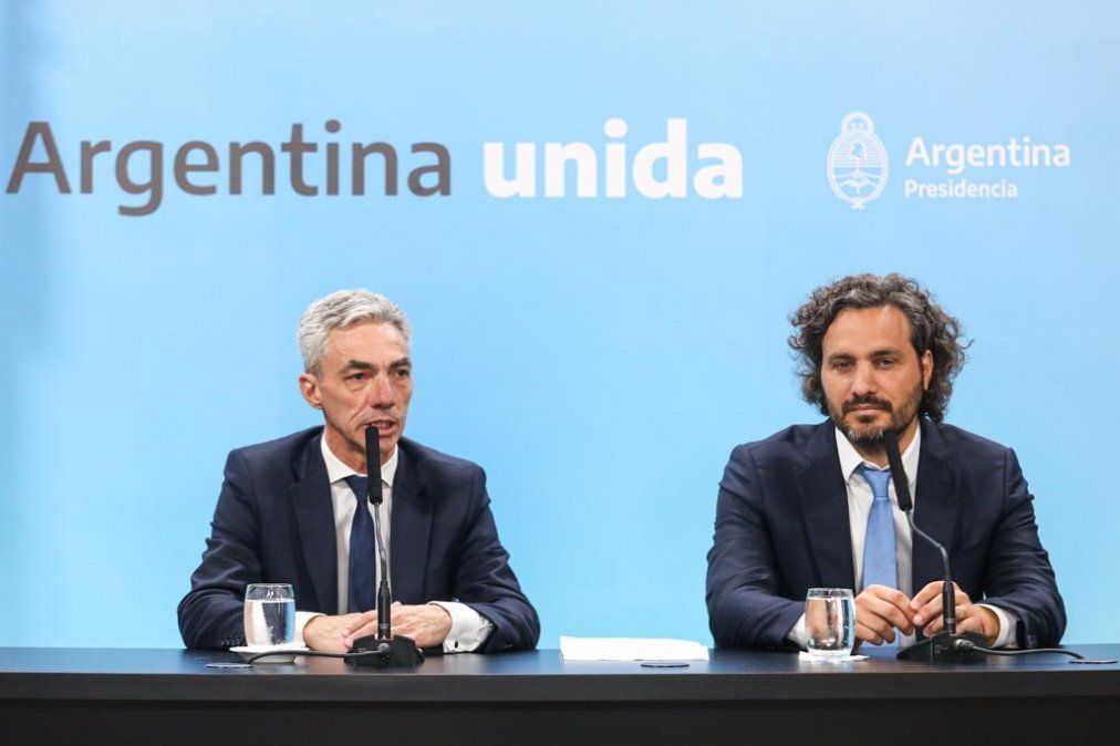 El Gobierno anunció que se congelan las tarifas de colectivos y trenes por 120 días