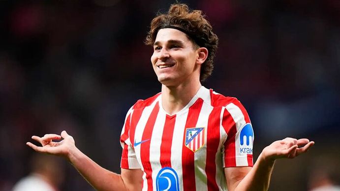 Guerra total en España: la picante burla del Atlético tras rechazar la millonaria oferta del Real Madrid por Julián Álvarez