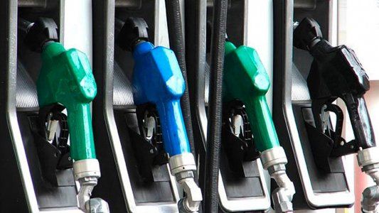 A partir de esta madrugada, YPF aumentó los combustibles un 3,5% promedio en todo el país