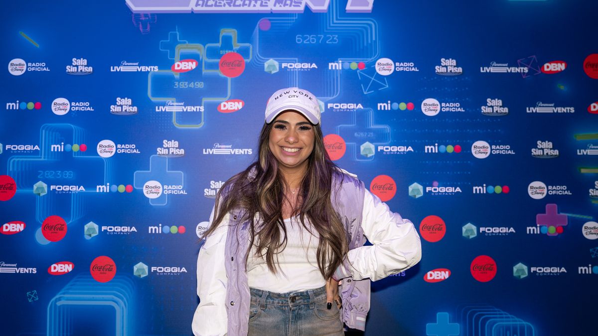 DANIELA CELIS.jpg