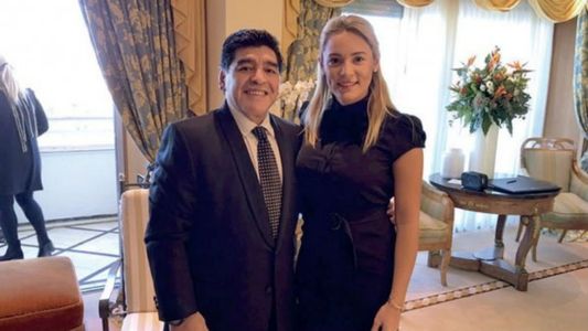 Rocío Oliva negó un episodio de violencia con Diego Maradona en una escalera
