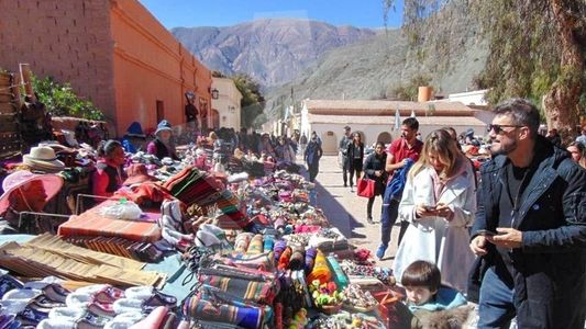 Tinelli viajó a Jujuy con Guillermina Valdés y revolucionó la ciudad