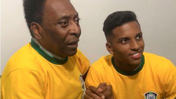 La emotiva felicitación de Pelé a Rodrygo tras su histórico doblete al Manchester City