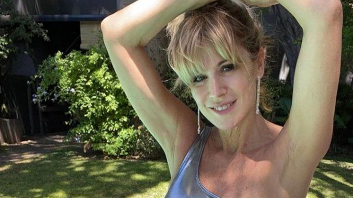 A los 54 años Flavia Palmiero se animó a sacarse fotos en bikini sin Photoshop: No se puede creer