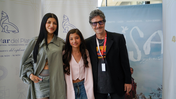 Diego Peretti y Cazzu presentaron el estreno mundial de Risa y la cabina del viento