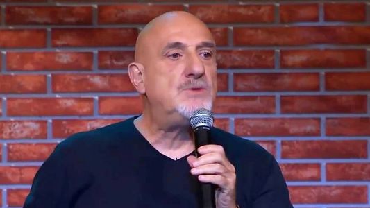 Juan Acosta hizo un chiste desubicado sobre la polémica escena de Educando a Nina