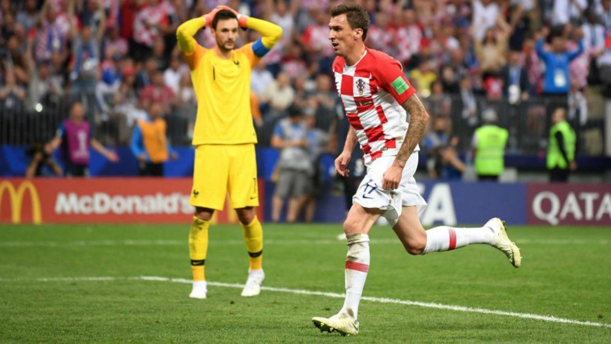 Lloris protagonizó el error más grosero del Mundial, pero al final Francia no lo sufrió