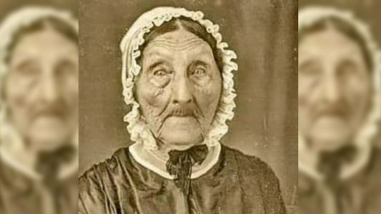 La historia de la mujer rusa que dio a luz a 69 hijos