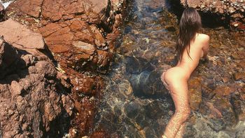 La foto desnuda en el agua de Emily Ratajkowski de la que hablan todos