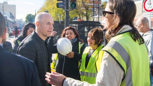 En medio de las críticas por las vallas, Rodríguez Larreta inaugura la renovación de Plaza de Mayo