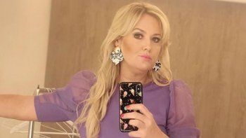 A los 47 años Pilar Smith se animó a publicar una foto en bikini