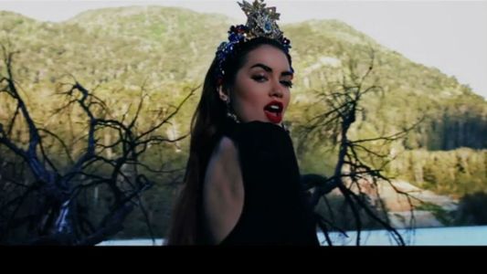 Lali Espósito presentó su nuevo video con un mensaje de vida