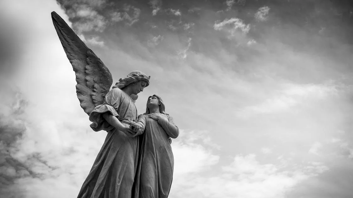TU ÁNGEL GUARDÍAN: su nombre según tu fecha de nacimiento