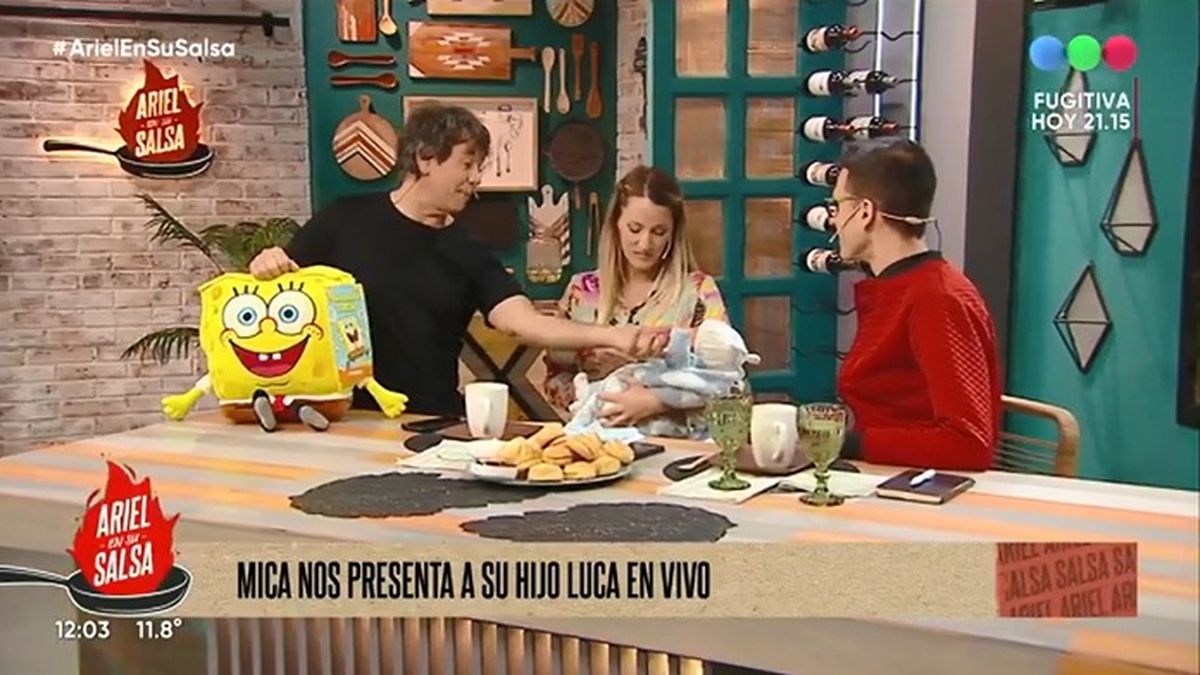 Luca Cubero hizo su debut televisivo este mediod&iacute;a de la mano de su mam&aacute;, Mica Viciconte, en Ariel en su salsa (Telefe).&nbsp;