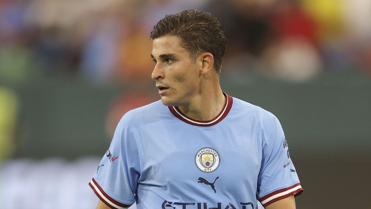 Julián Álvarez se ganó el cariño de los hinchas del Manchester City.&nbsp;