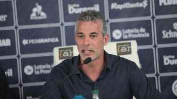 El presidente de Gimnasia desmintió la sobreventa de entradas y cargó contra la Policía