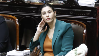 Marcela Pagano reapareció para debatir la Ley Bases tras el escándalo en la Comisión de Juicio Político. (Foto: gentileza La Nación/Ricardo Pristupluk) Marcela Pagano reapareció para debatir la Ley Bases tras el escándalo en la Comisión de Juicio Político. (Foto: gentileza La Nación/Ricardo Pristupluk)