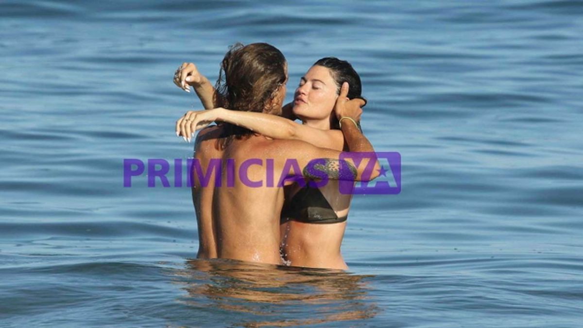 Sofía Jujuy Jiménez y su novio Bautista Bello disfrutan a pleno del verano esteño. 