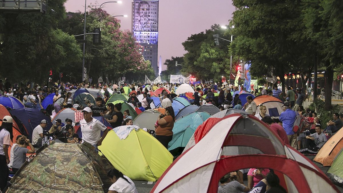 Una de las postales del acampe de principios de abril. (Foto: NA).