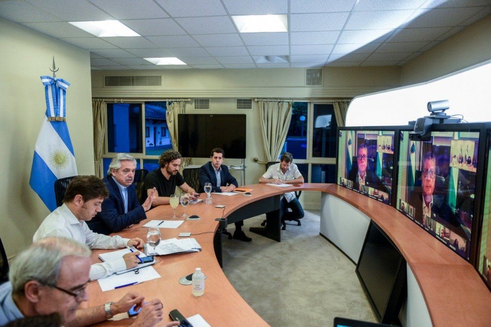 El gobierno declarará la emergencia en Transporte y analiza con la CGT, empresarios y gobernadores cómo flexibilizar la cuarentena