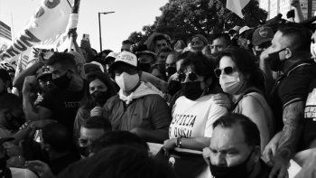 A casi cuatro meses de su muerte, Maradona volvió a reunir a una multitud en las calles para pedir justicia