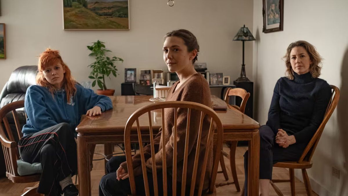 Las tres hermanas de "Las tres hijas": el drama que conquistó a la crítica. Las tres hermanas de "Las tres hijas": el drama que conquistó a la crítica.