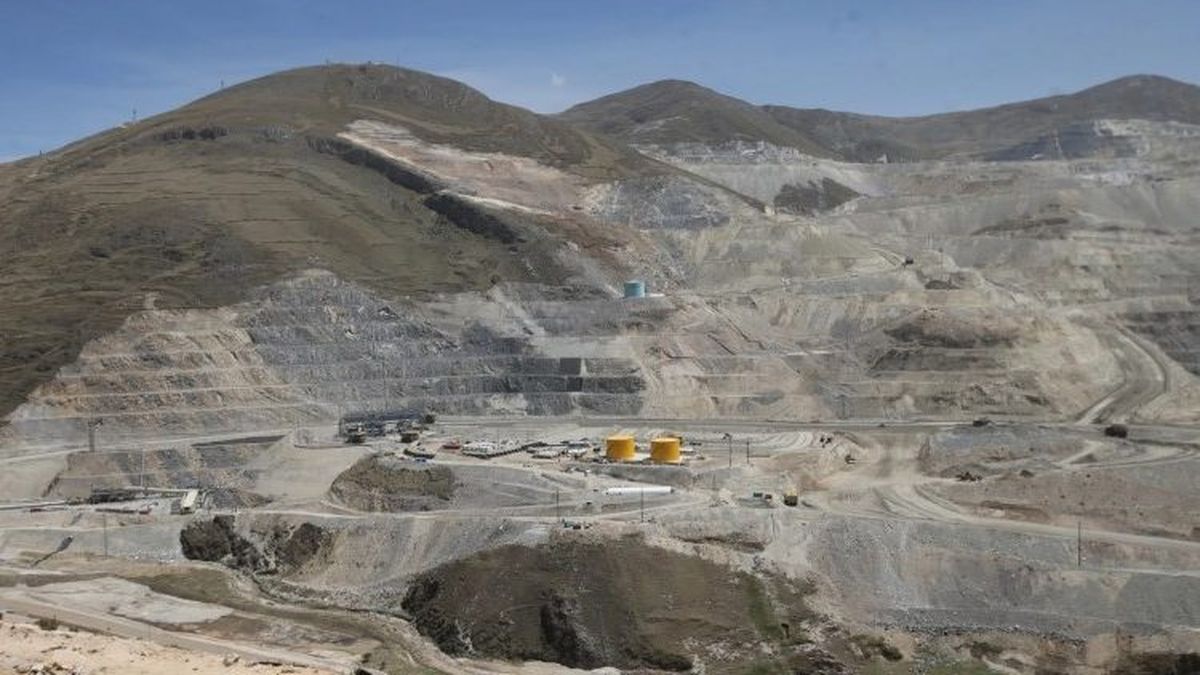 El Gobierno Regional de Arequipa y el Ministerio del Interior movilizaron policías, personal de salud y ambulancias