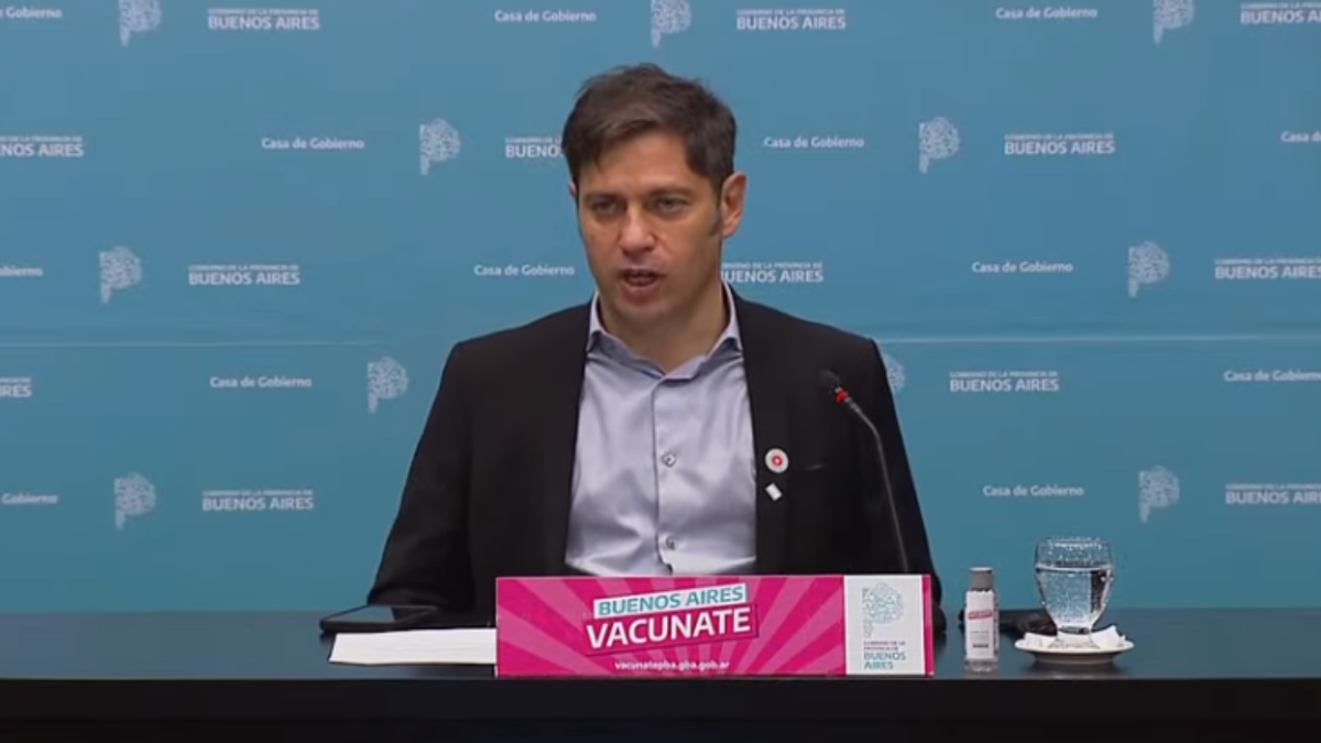 Axel Kicillof hizo anuncios sobre vacunación y clases presenciales.