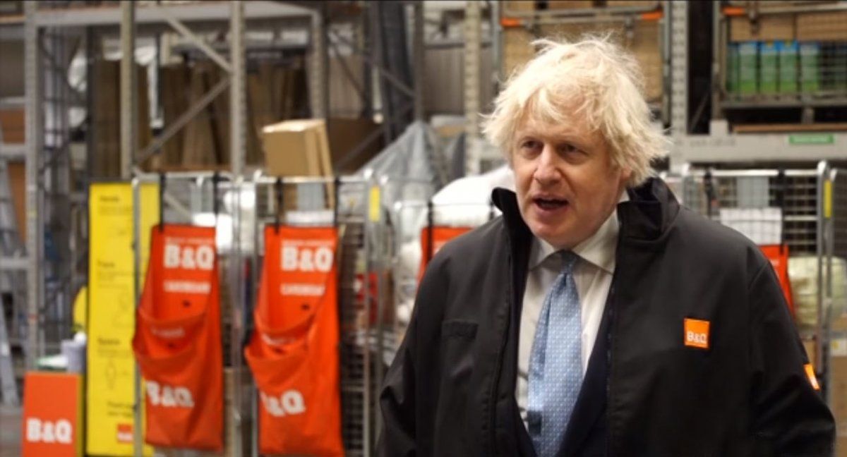 Boris Johnson, diferenciado de Europa. Se prepara a anunciar medidas menos restrictivas gracias a su plan de vacunación. (Foto: AP)