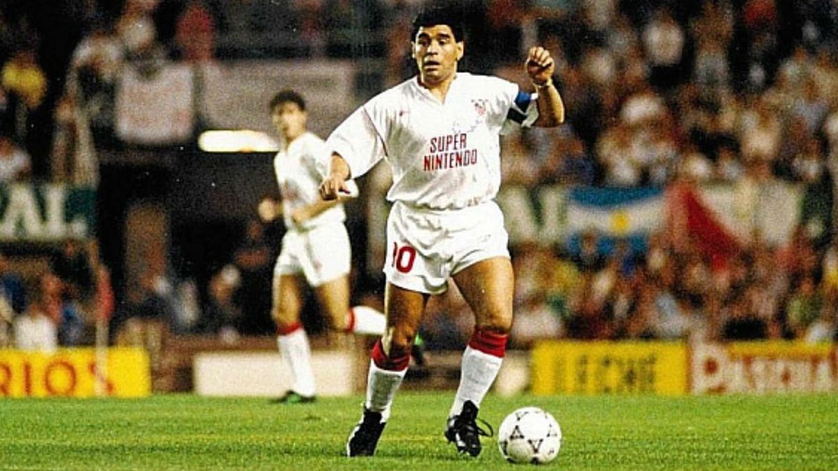 Pusieron a la venta la lujosa casa de Maradona en Sevilla