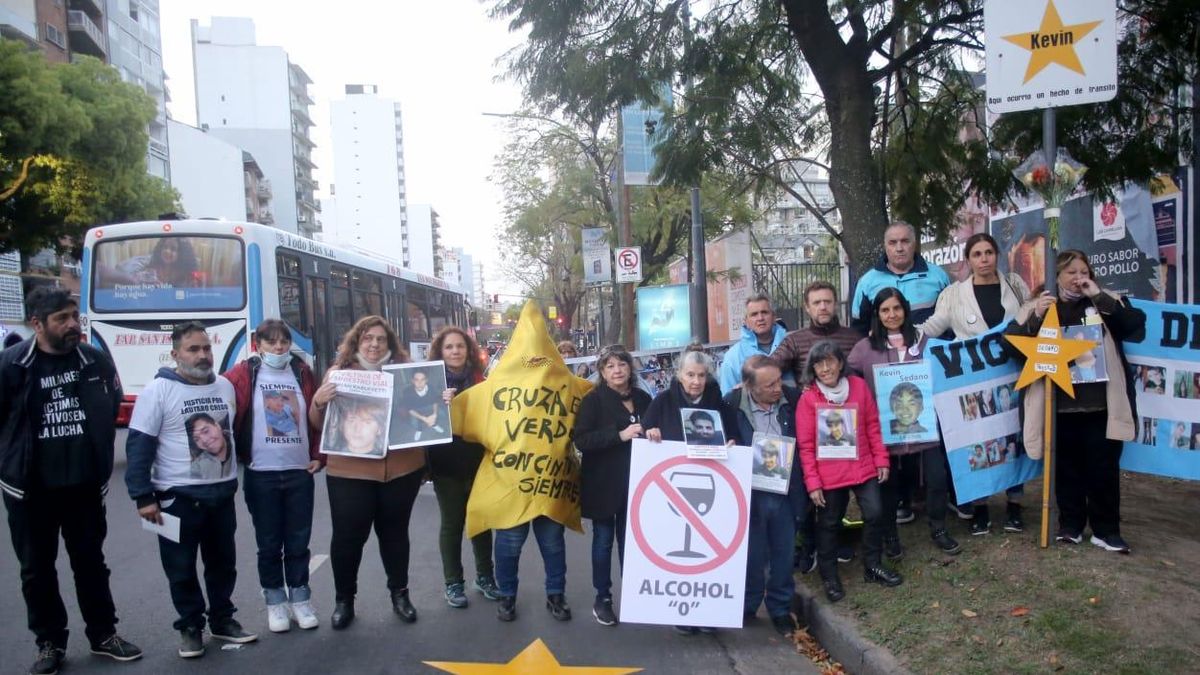 Las Estrellas Amarillas homenajean a las víctimas de tránsito y buscan concientizar para que no hayan más accidentes viales (Foto: Seguridad Vial).