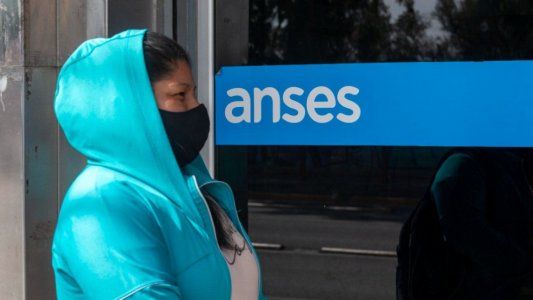 Jubilaciones, Pensiones, AUH, AUE: Quiénes cobran hoy 11 de mayo 2021