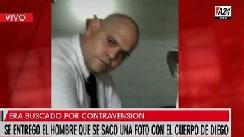 Se entregó Diego Molina, el empleado que se retrató con el cuerpo de Diego Maradona