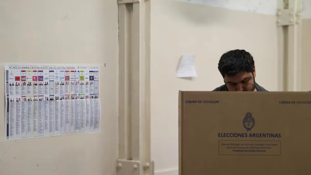 La CNE recordó que todas las personas que se encuentren en la fila antes de las 18 tienen derecho a votar. 