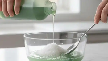 Cómo eliminar la grasa de la cocina: el INFALIBLE truco con 3 ingredientes que seguro tenés