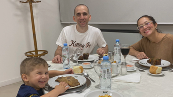 Nahuel Gallo cenó con su familia tras 448 días: Vamos a denunciar los crímenes de lesa humanidad