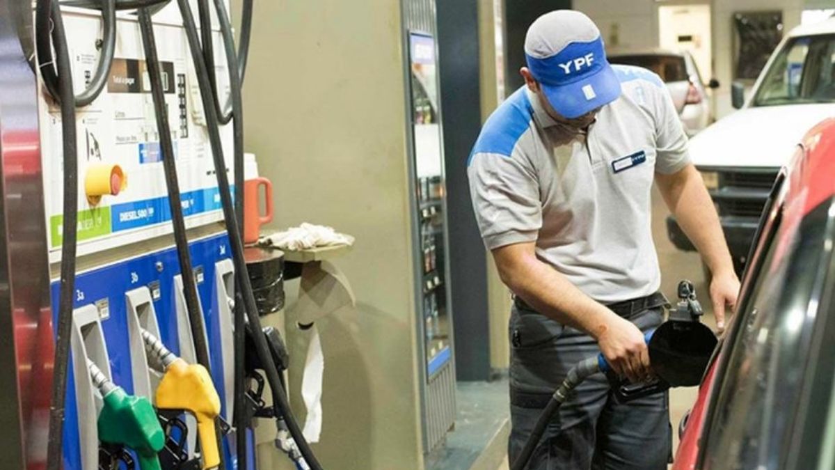 Aumento De Combustibles: Hasta Cuándo Subirá El Precio De La Nafta