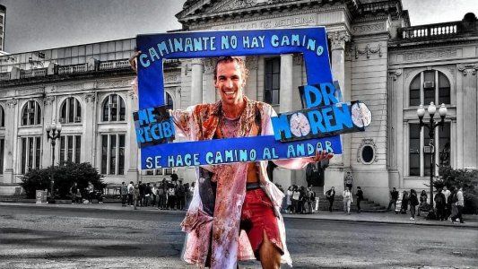 Tiene parálisis cerebral y se recibió de médico a los 22 años