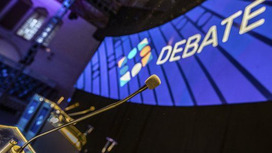 Alfombra roja: las fotos del debate, desde Durán Barba a los muchachos peronistas