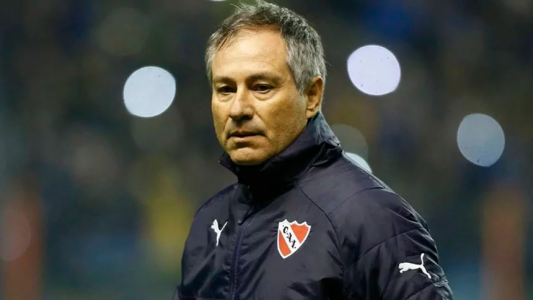 Moyano le dijo a Holan que no sigue y Beccacece tiene todo para ser el nuevo DT de Independiente