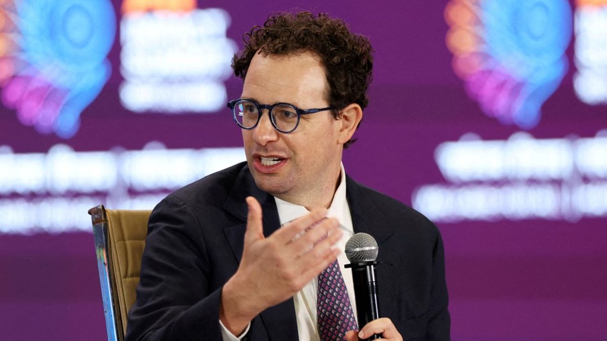 La discusión se reavivó luego de las advertencias realizadas por Dario Amodei, director ejecutivo de Anthropic, quien alertó sobre los riesgos asociados a los modelos de IA más avanzados. (Foto: Reuters)
