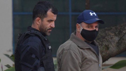 Un escándalo que salpica a Bolsonaro: detienen a un asesor de su hijo por desvío de dinero